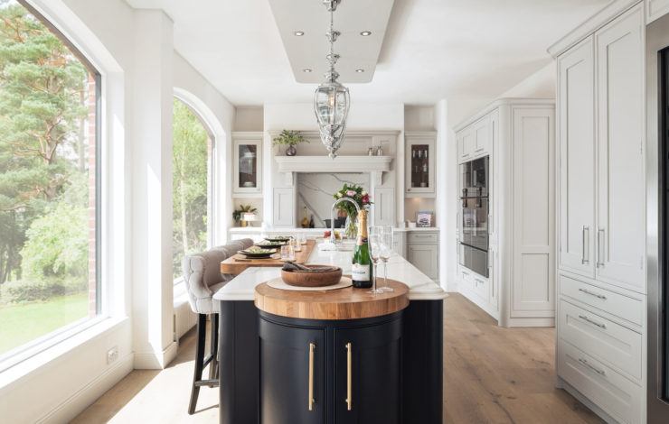 Signature collection kitchen from nicholas anthony, british craftmanship in colchester showroom