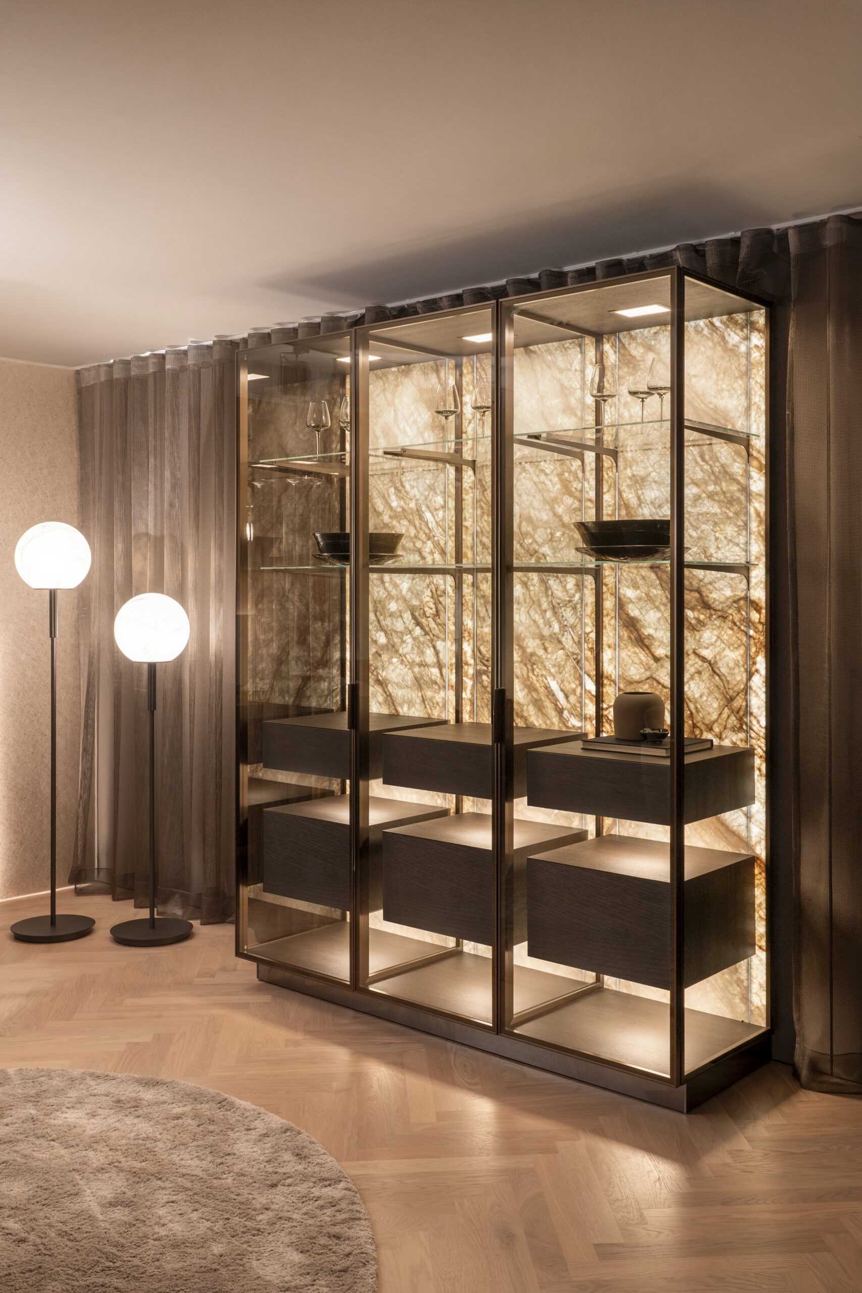 SieMatic Display Cabinet